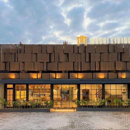 Hotel Masri Living By Daphna International Kejayan Exterior foto