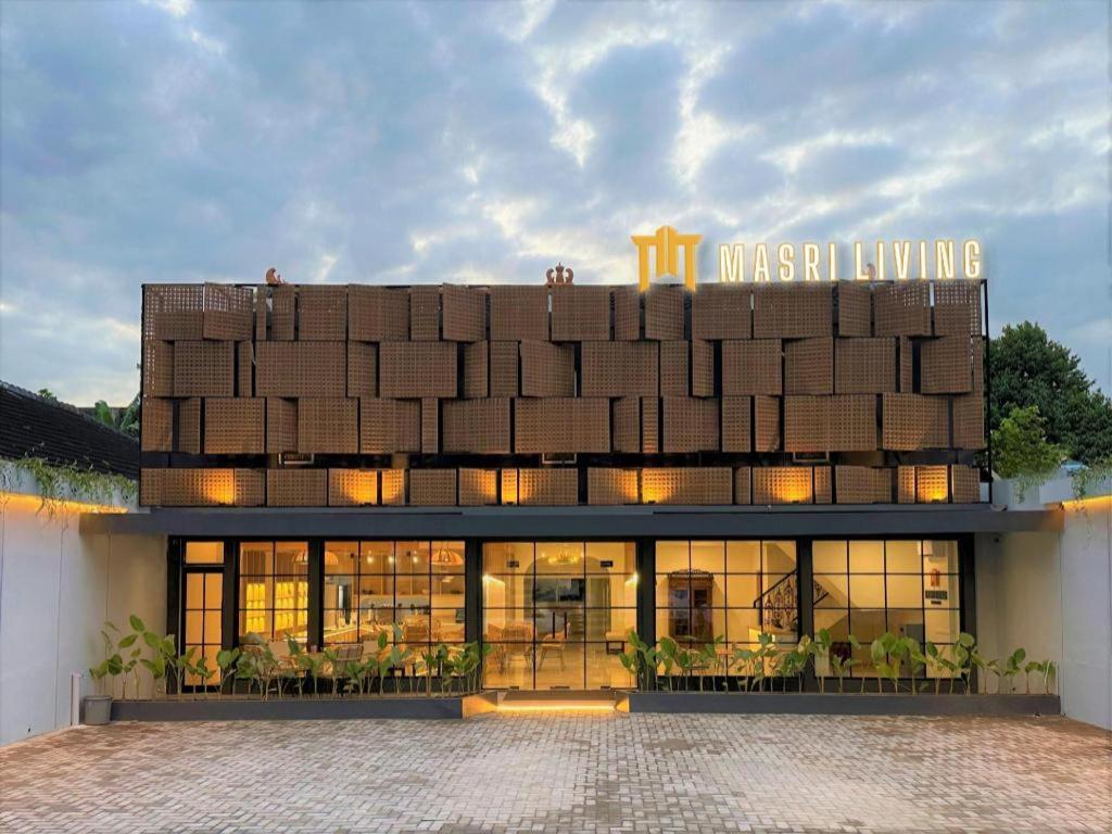 Hotel Masri Living By Daphna International Kejayan Exterior foto